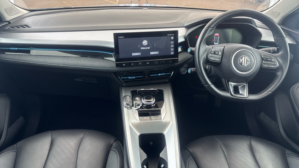 MG MG5 Image 11