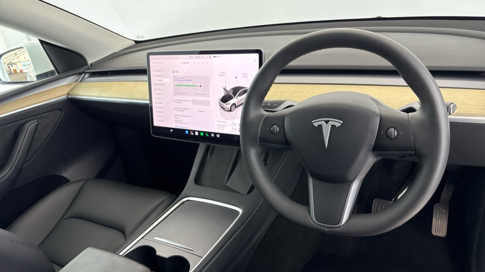 TESLA MODEL Y Image 9