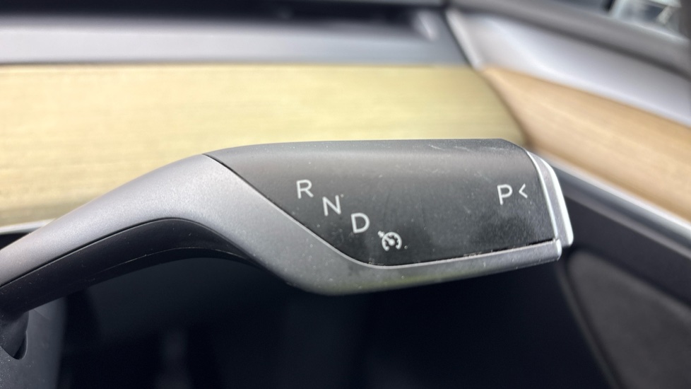 TESLA MODEL Y cruise control
