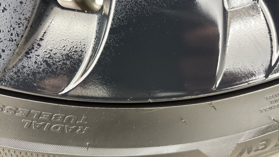TESLA MODEL Y scuff