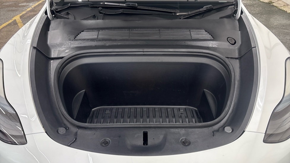 TESLA MODEL Y HATCHBACK Long Range AWD 5dr Auto