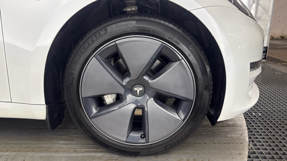 TESLA MODEL 3 SALOON Long Range RWD 4dr Auto
