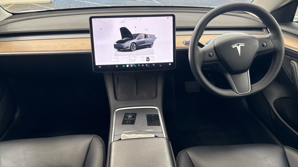 TESLA MODEL 3 Image 11