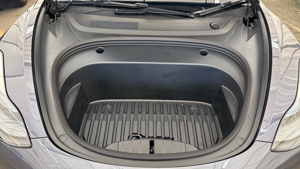 TESLA MODEL 3 SALOON Long Range RWD 4dr Auto