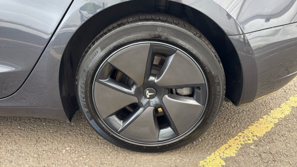 TESLA MODEL 3 SALOON Long Range RWD 4dr Auto