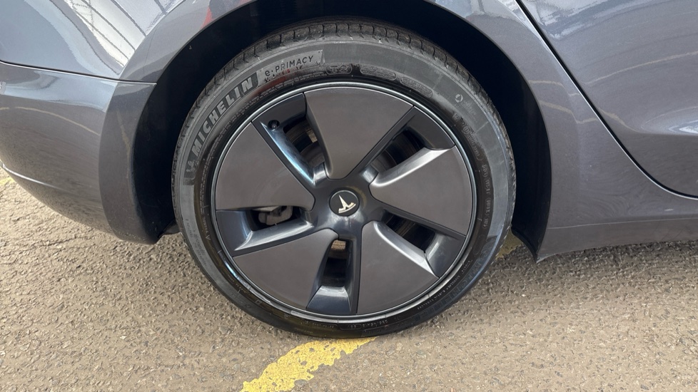 TESLA MODEL 3 SALOON Long Range RWD 4dr Auto