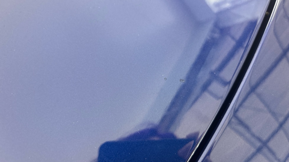 TESLA MODEL Y chips and dent