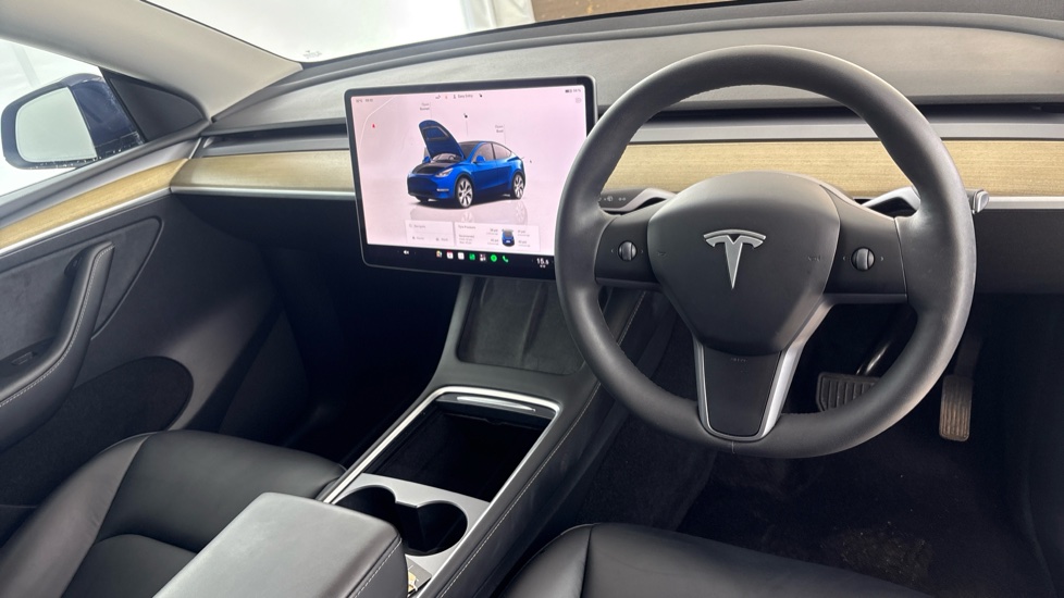 TESLA MODEL Y Image 9