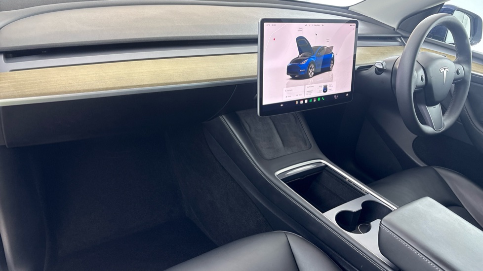 TESLA MODEL Y Image 10