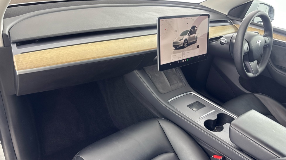 TESLA MODEL Y HATCHBACK Long Range AWD 5dr Auto