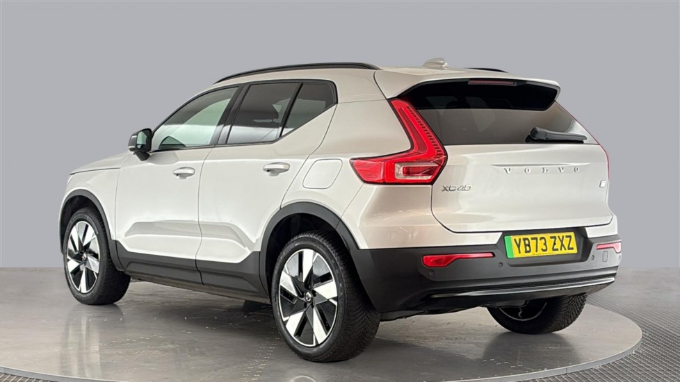 VOLVO XC40 Image 3