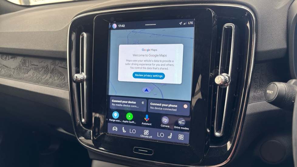 VOLVO XC40 Image 12