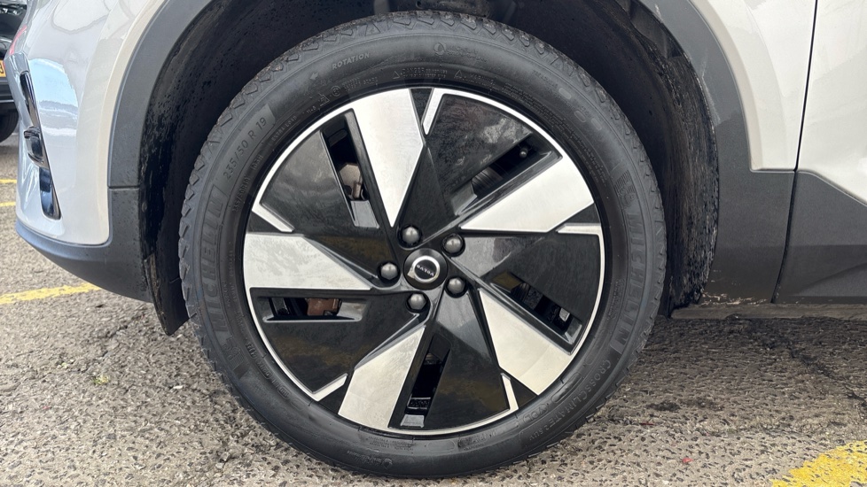VOLVO XC40 Image 17