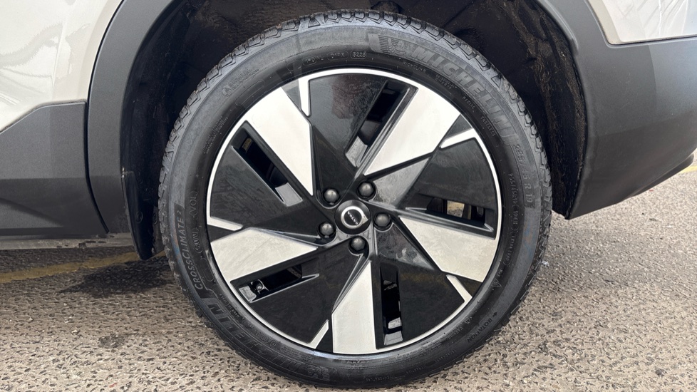 VOLVO XC40 Image 18