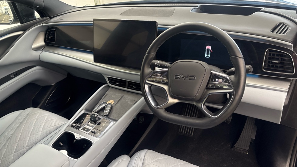 BYD SEALION 7 Image 9