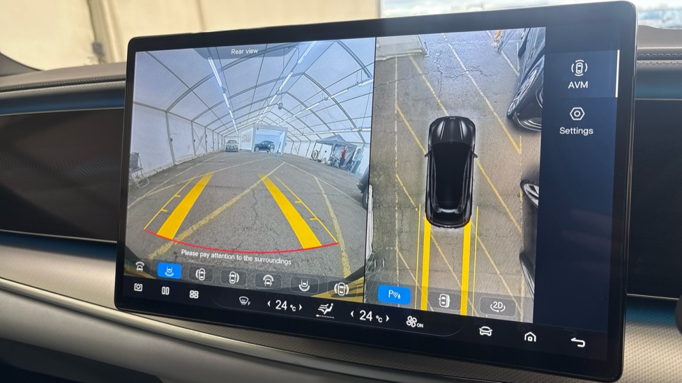 BYD SEALION 7 Reverse camera