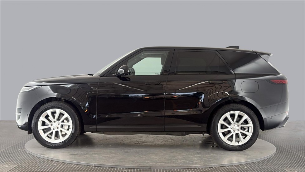 LAND ROVER RANGE ROVER SPORT Image 2