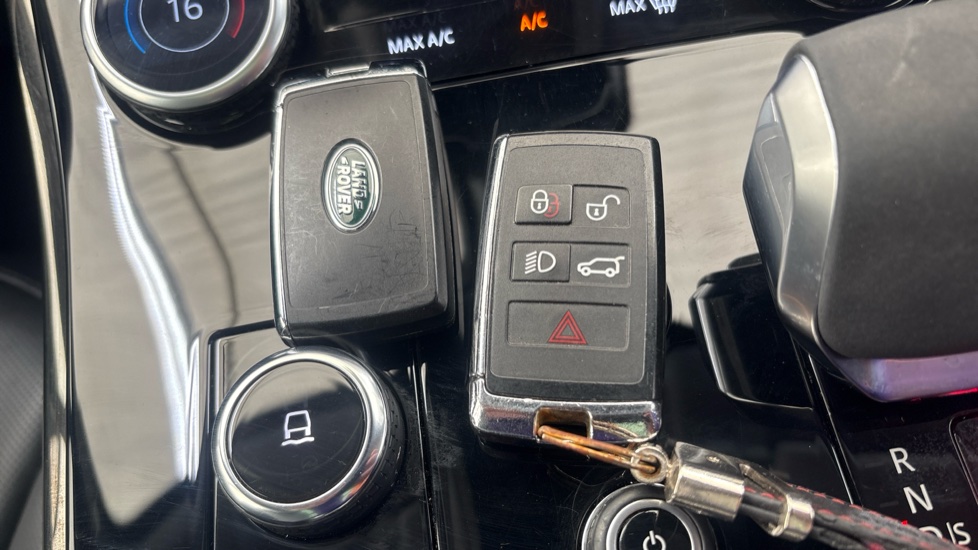 LAND ROVER RANGE ROVER SPORT ESTATE 3.0 P440e SE 5dr Auto