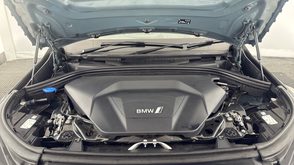 BMW iX1 ELECTRIC ESTATE 230kW xDrive30 xLine 65kWh 5dr Auto [22kWCh]