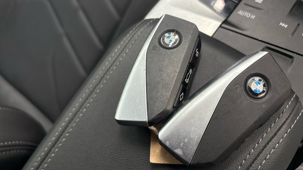 BMW iX1 ELECTRIC ESTATE 230kW xDrive30 xLine 65kWh 5dr Auto [22kWCh]
