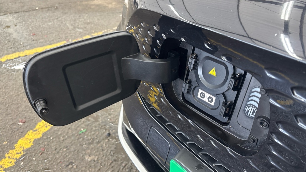 MG MOTOR UK ZS ELECTRIC HATCHBACK 130kW Trophy EV 51kWh 5dr Auto