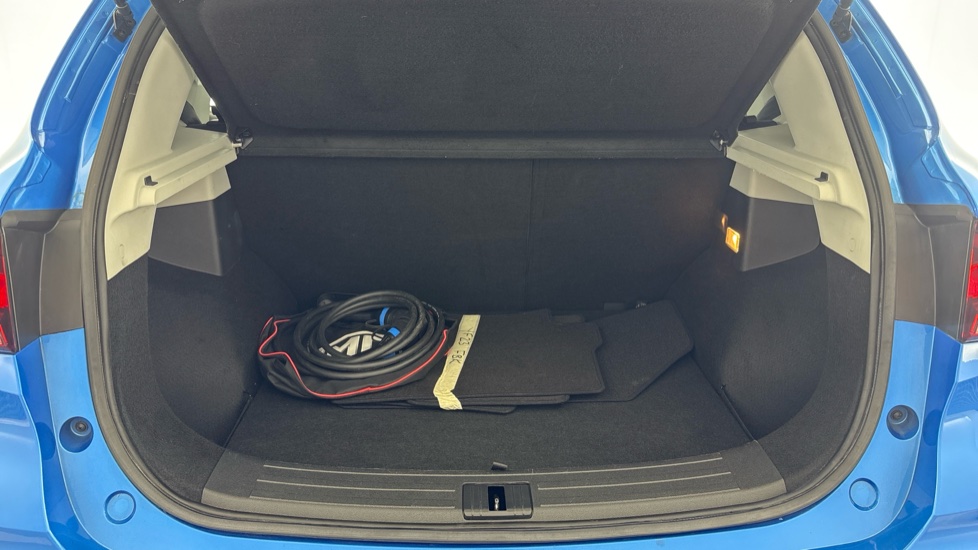 MG ZS Image 15