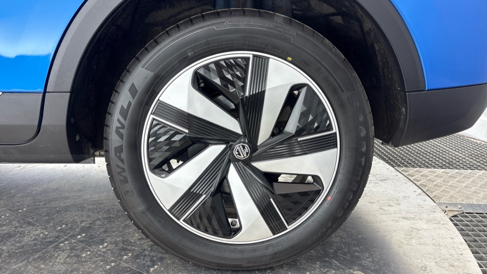 MG ZS Image 18