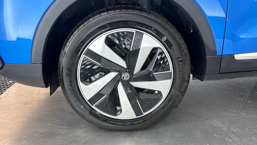 MG ZS Image 17