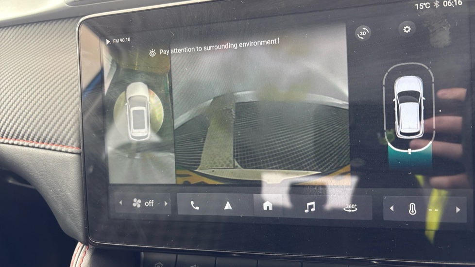 MG ZS reverse camera