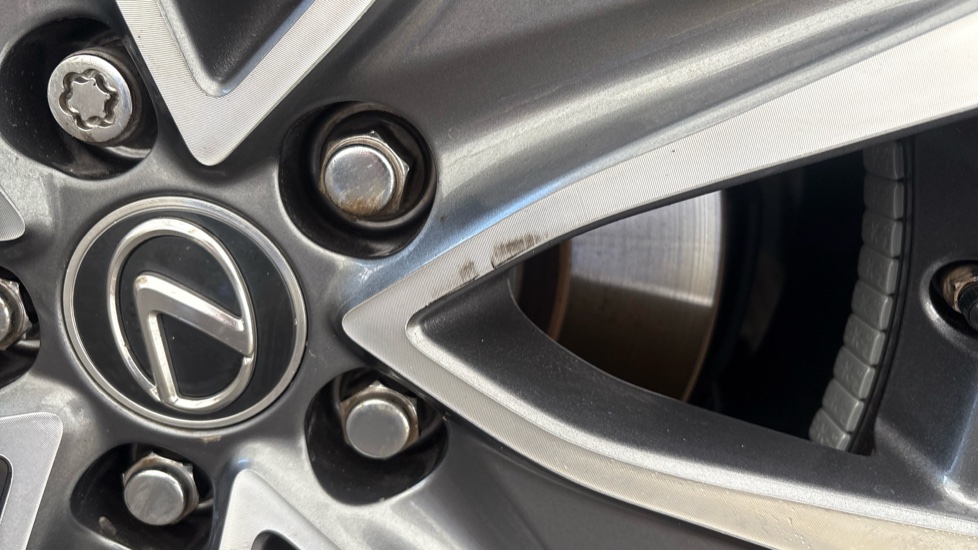 LEXUS UX scuff