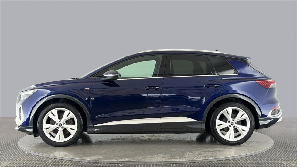 AUDI Q4 Image 2