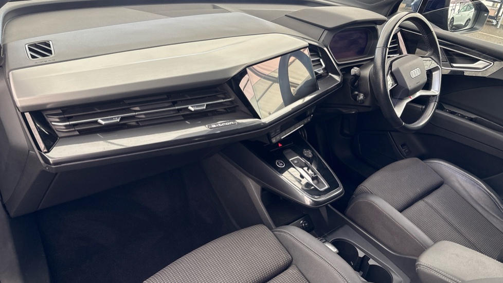 AUDI Q4 Image 10