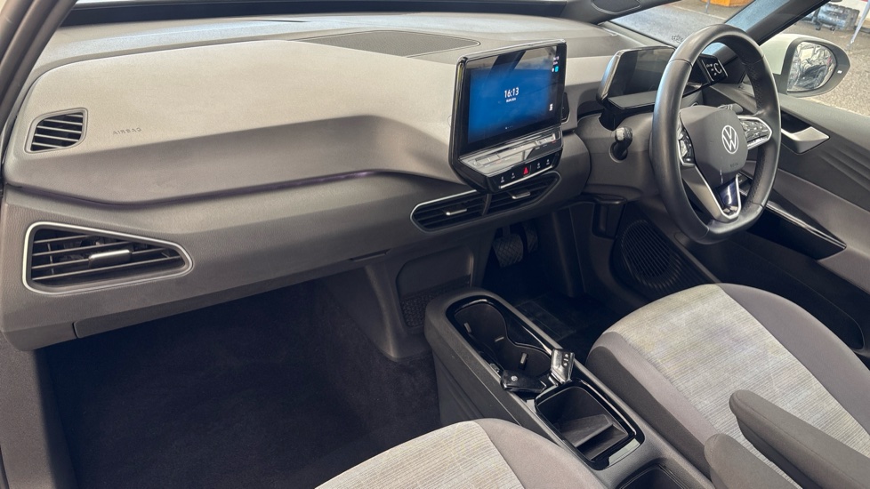 VOLKSWAGEN ID.3 HATCHBACK 110kW Life Pure Perform 45kWh 5dr Auto [110kW Ch]
