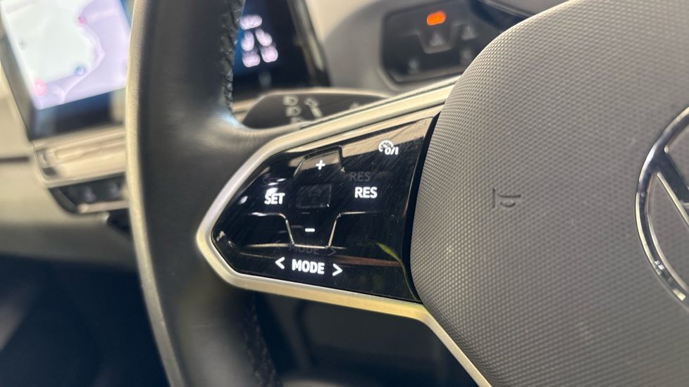 VOLKSWAGEN ID.3 HATCHBACK 110kW Life Pure Perform 45kWh 5dr Auto [110kW Ch]