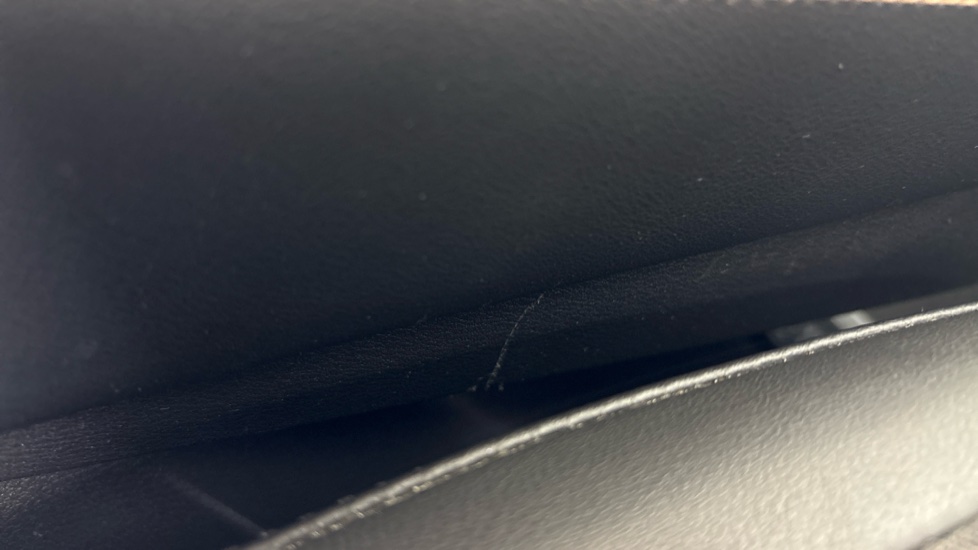 NISSAN ARIYA Scratches