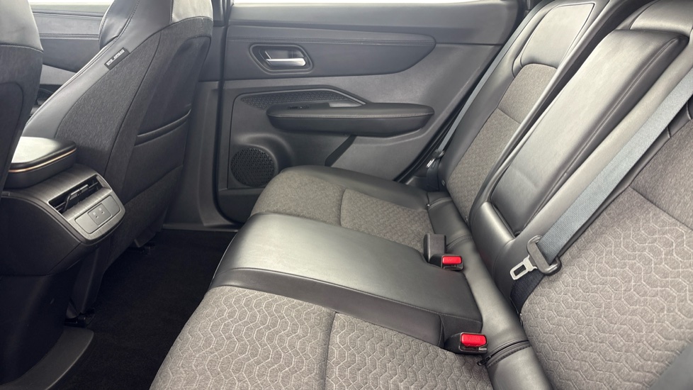 NISSAN ARIYA Image 14