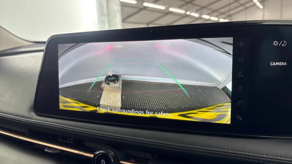 NISSAN ARIYA Reverse camera