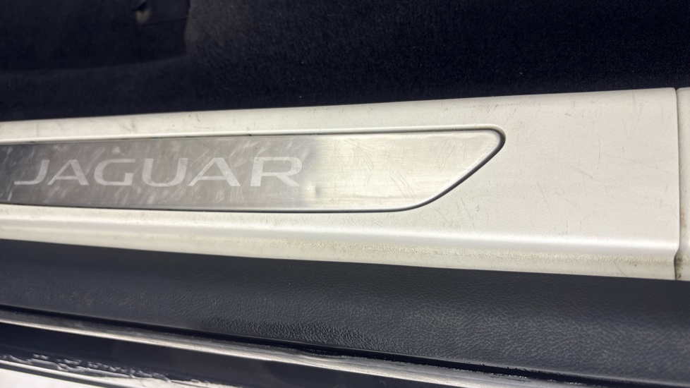 JAGUAR I-PACE ESTATE 294kW EV400 SE 90kWh 5dr Auto [11kW Charger]