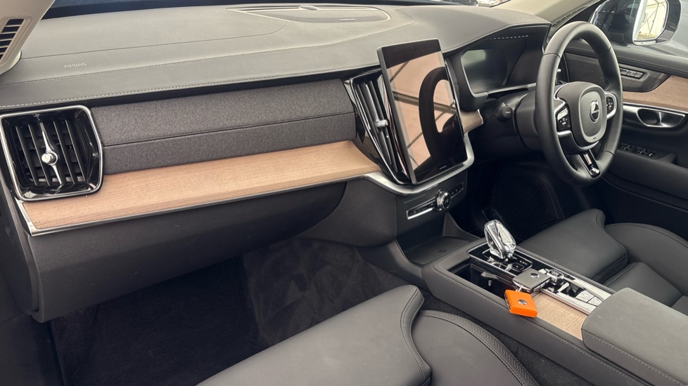 VOLVO XC90 Image 10