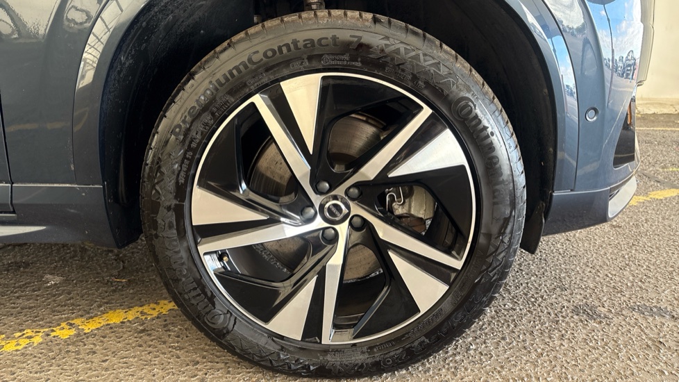 VOLVO XC90 ESTATE 2.0 T8 [455] RC PHEV Plus Dark 5dr AWD Geartronic