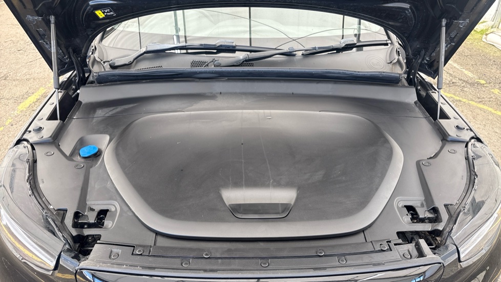 VOLVO C40 Image 16