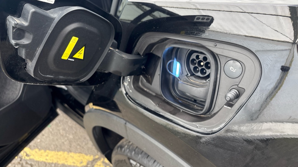 VOLVO C40 Image 21