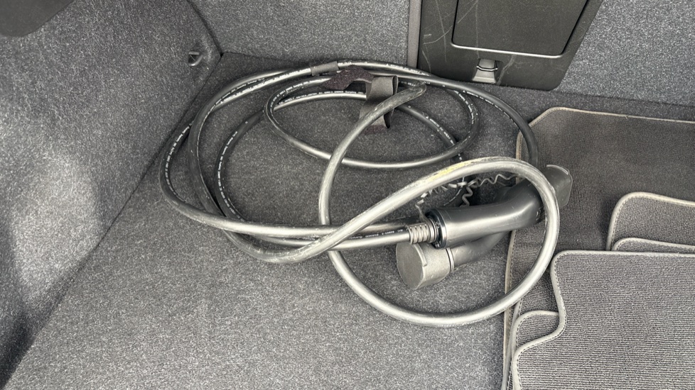 VOLVO C40 Image 22