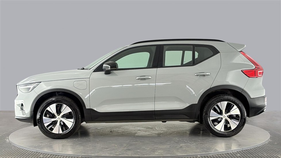 VOLVO XC40 ESTATE 1.5 T4 Recharge PHEV Plus Dark 5dr Auto