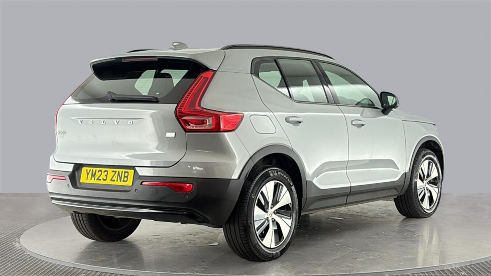 VOLVO XC40 ESTATE 1.5 T4 Recharge PHEV Plus Dark 5dr Auto