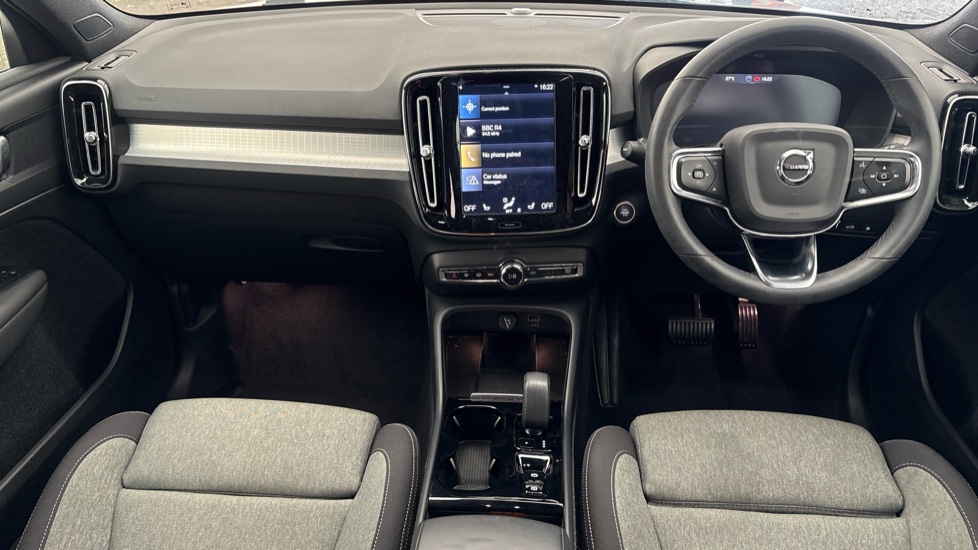 VOLVO XC40 Image 11