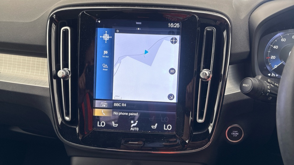 VOLVO XC40 ESTATE 1.5 T4 Recharge PHEV Plus Dark 5dr Auto