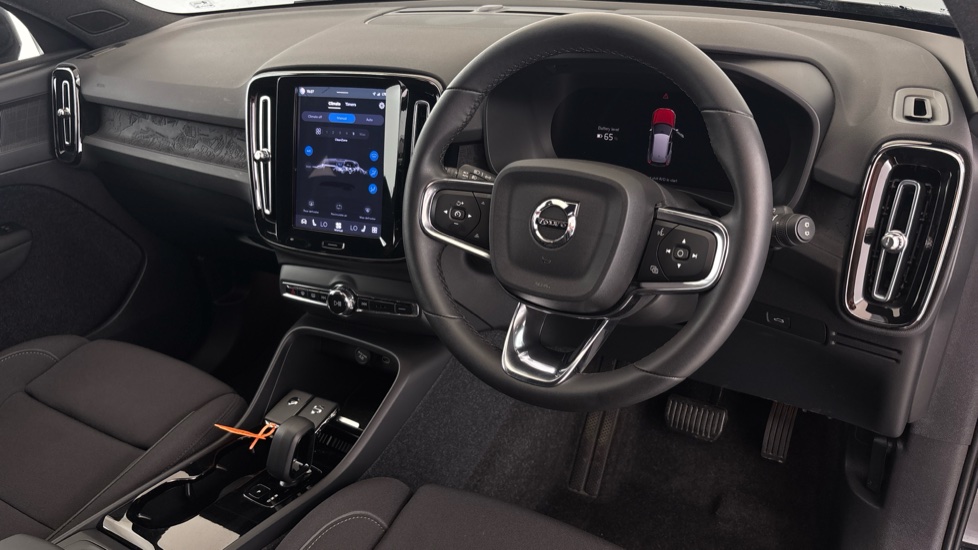 VOLVO XC40 Image 9