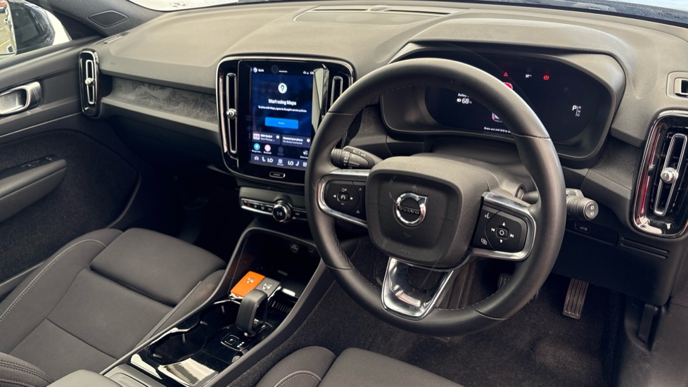 VOLVO XC40 Image 9