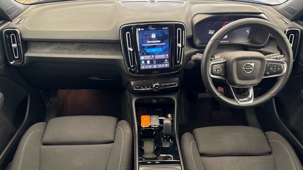 VOLVO XC40 Image 11